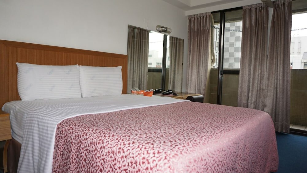 Фото Chian Huei Business Hotel