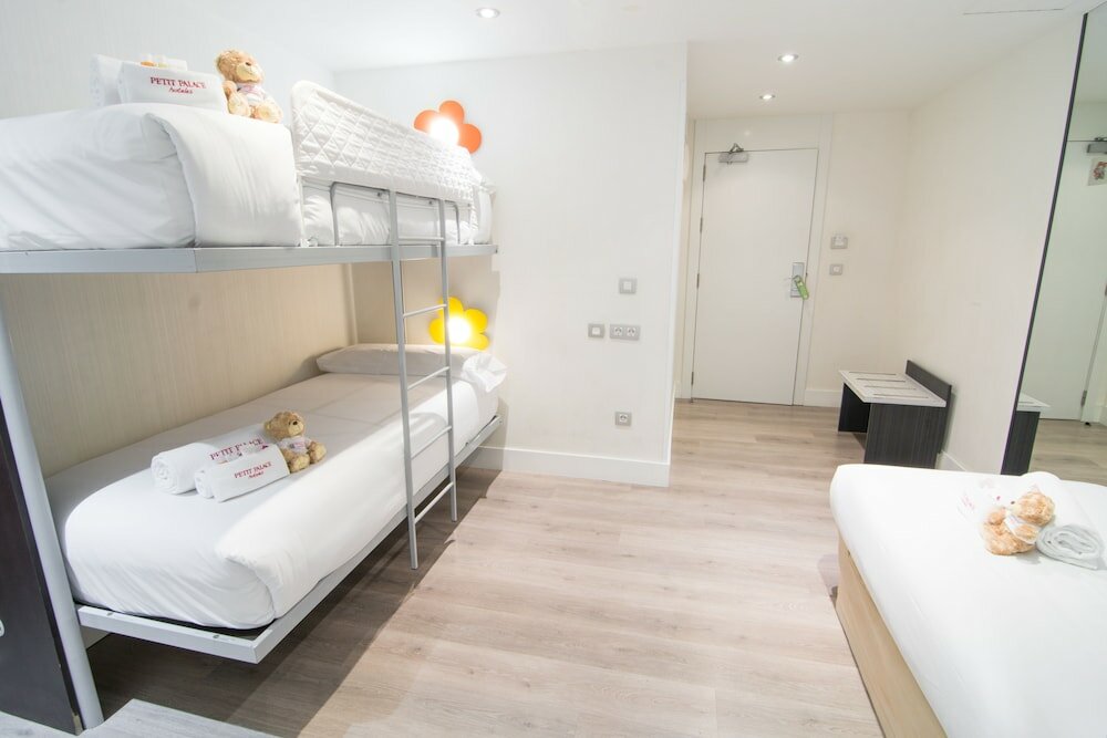 Фото Petit Palace Arenal