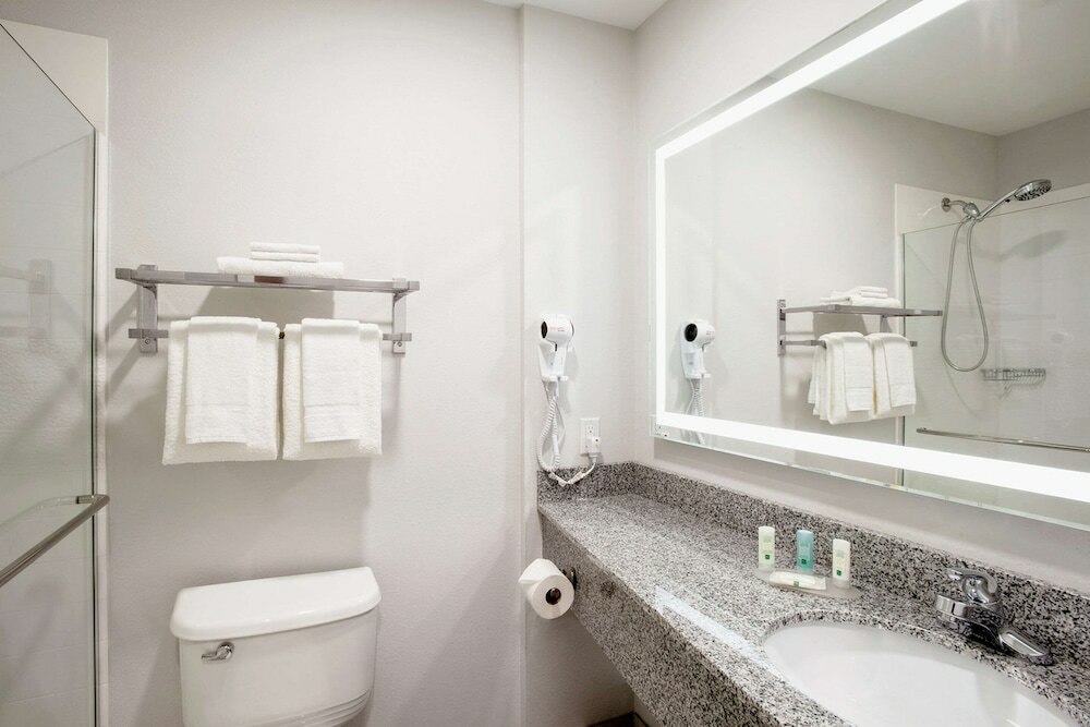 Фото Quality Inn and Suites Winnipeg