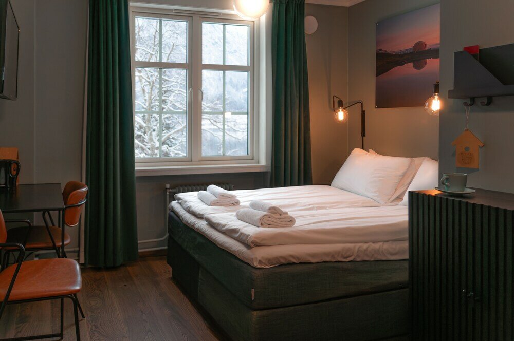 Фото Trolltunga Hotel