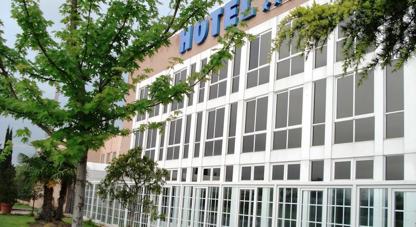 Фото Hotel Majadahonda
