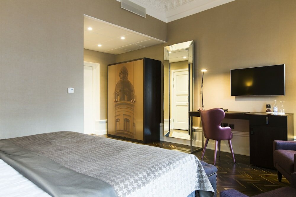 Фото Elite Hotel Adlon