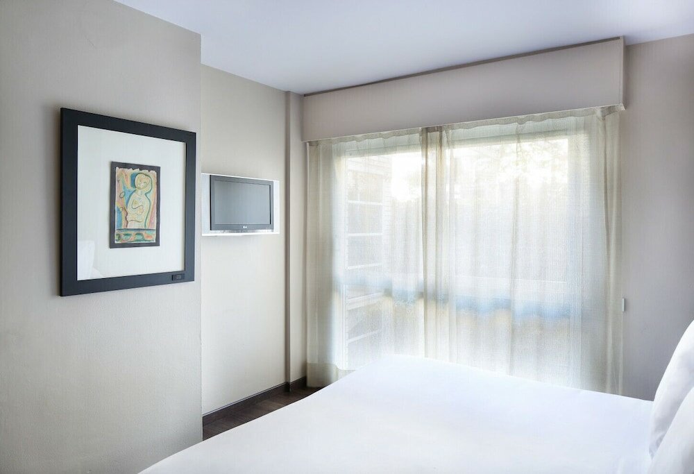 Фото Gran Derby Suite Hotel