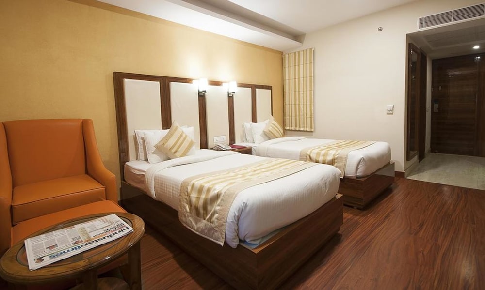 Фото Hotel Ramhan Palace