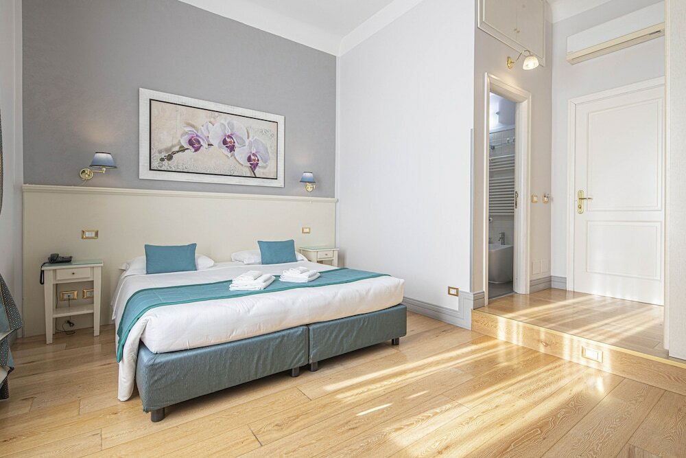 Фото Domus Castrense