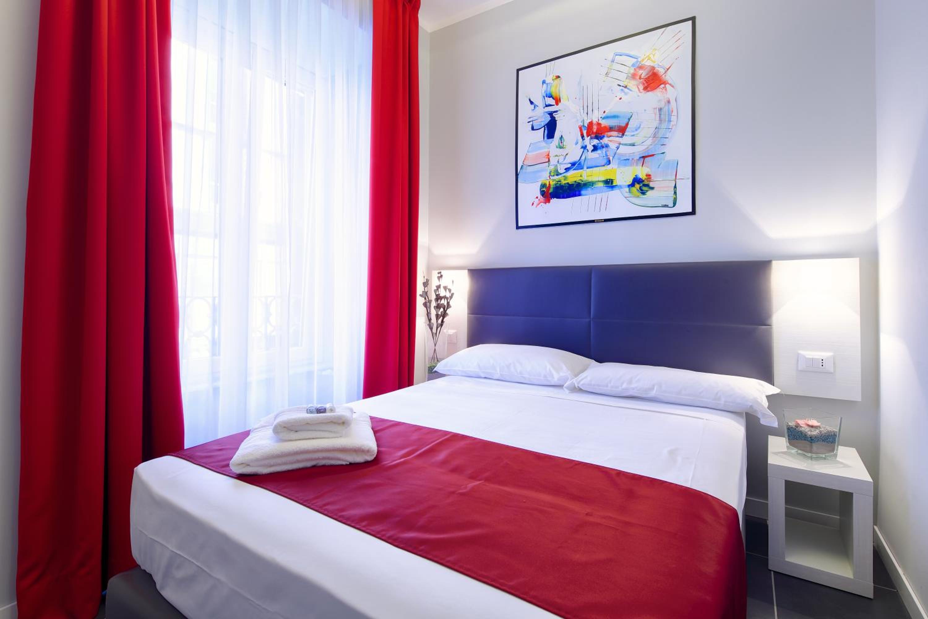 Фото NearHome Smart Suites Guest House