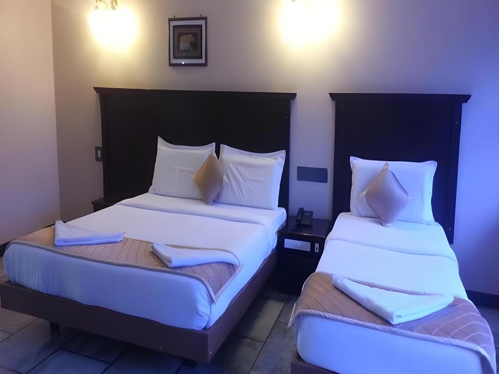 Фото Hotel Subham