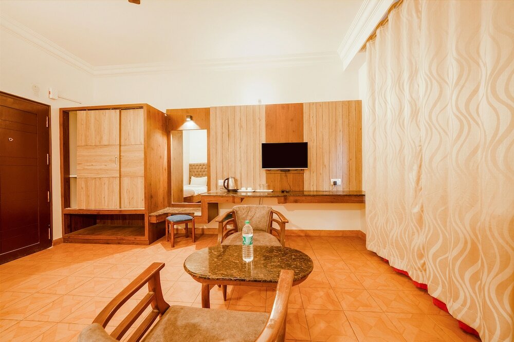 Фото Hotel Basant Residency