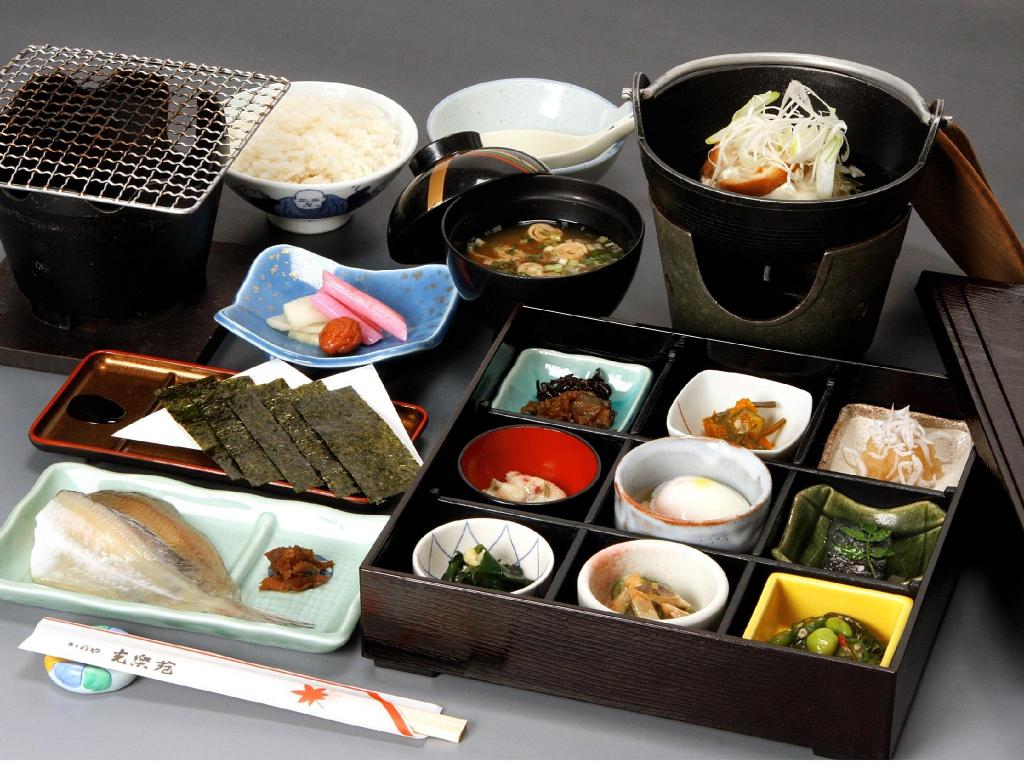 Фото Katayamazu Onsen Kanoya Korakuen