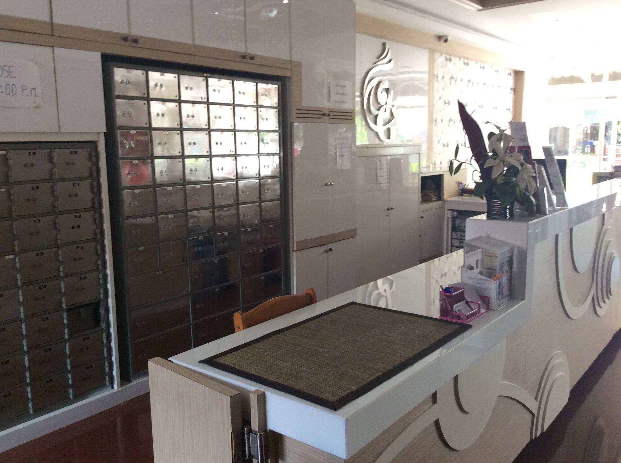 Фото Tassanee Garden Lodge