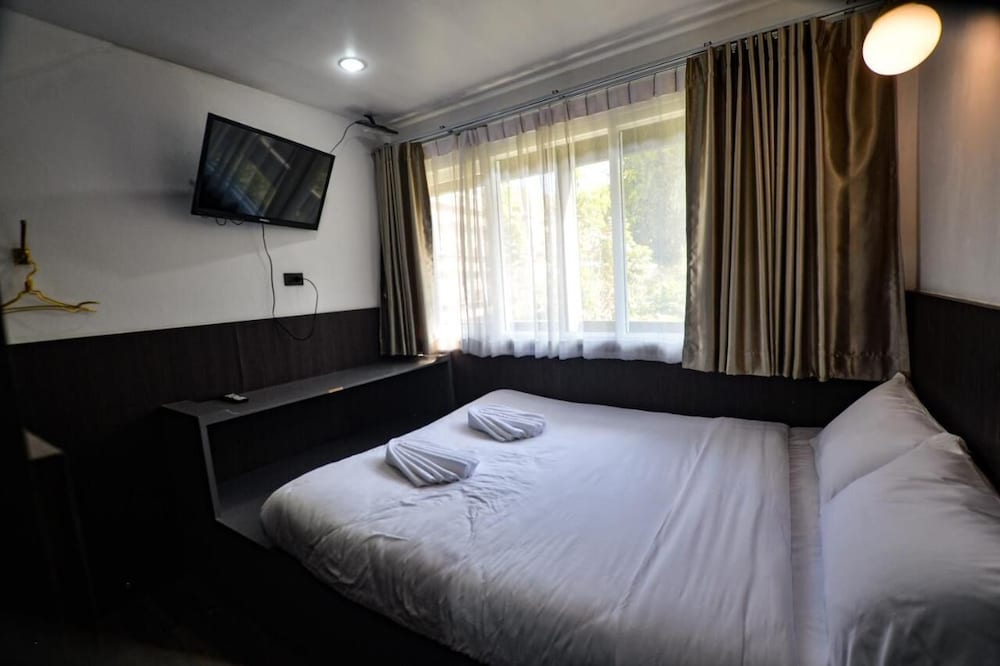 Фото Four Sisters Homestay - Hostel