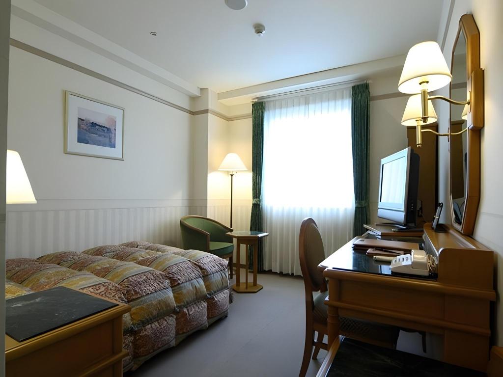 Фото EN City Hotel Nobeoka