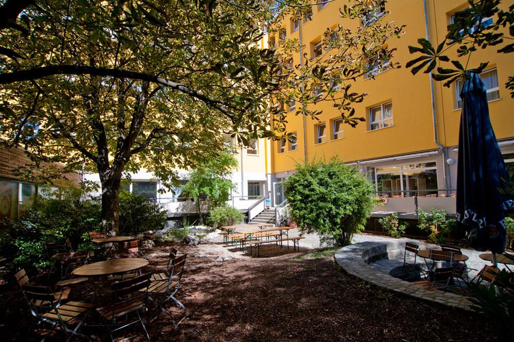 Фото Haus International Hostel