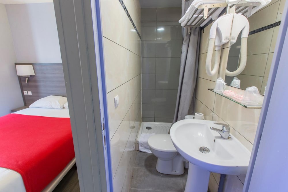 Фото Hipotel Paris Père Lachaise République