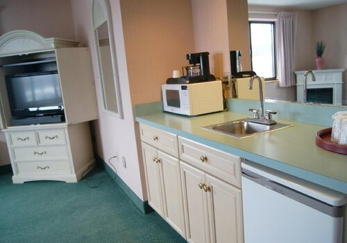 Гостиница Meadow Court Inn в Итаке