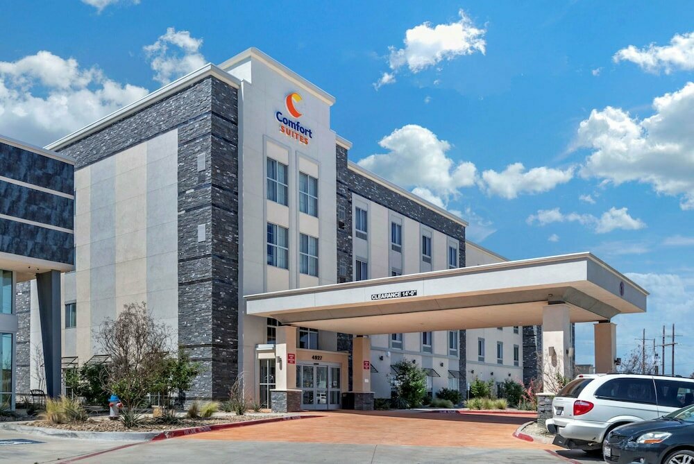 Hotel Comfort Suites University, Lubbock, photo