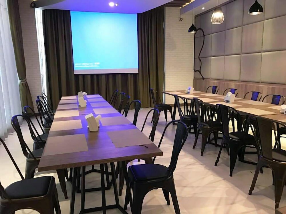 Фото Levana Pattaya Hotel