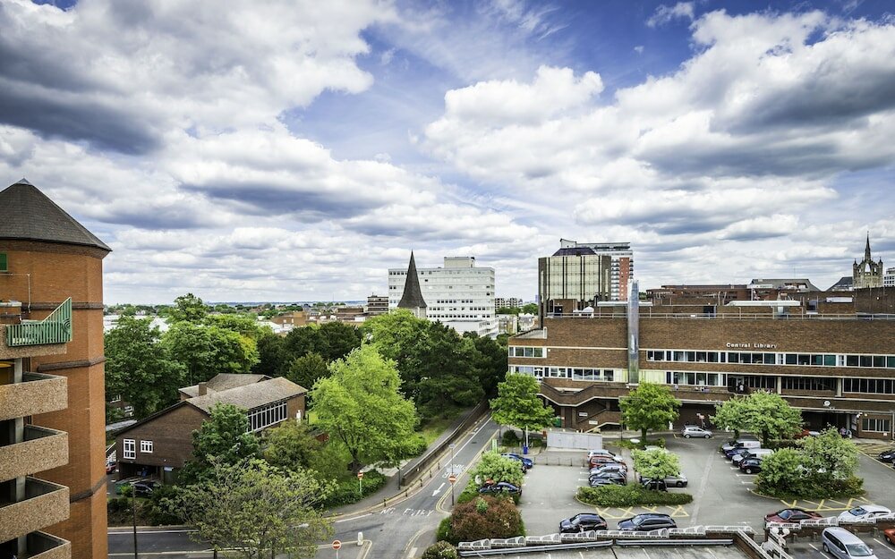 Фото Holiday Inn London - Sutton, an Ihg Hotel