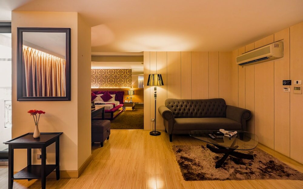 Фото Grand Lord Hotel