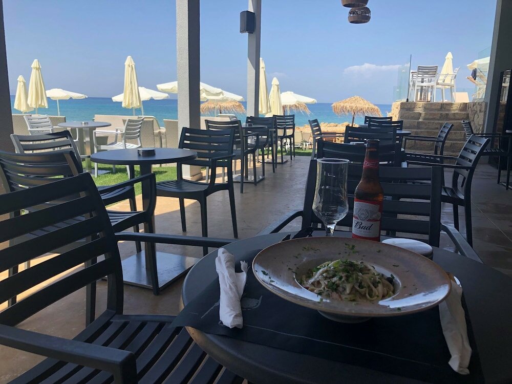 Фото Golden Coast Resort