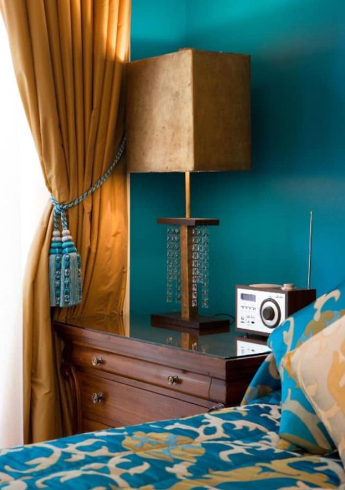 Фото Twenty Nevern Square Hotel