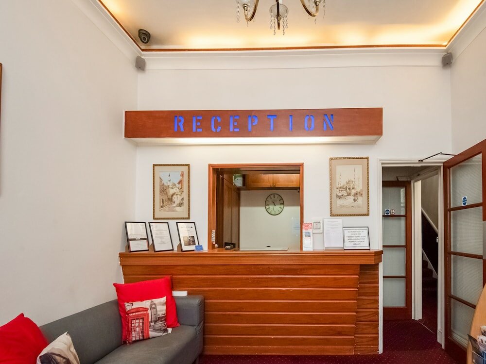 Фото St Georges Hotel Pimlico