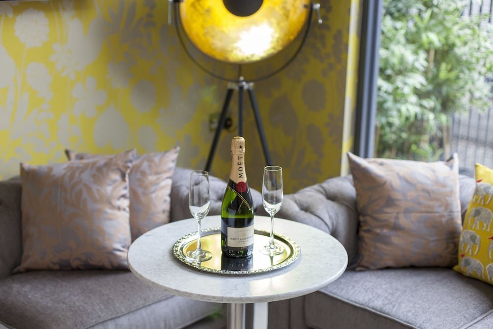 Фото Отель Shepherds Bush London