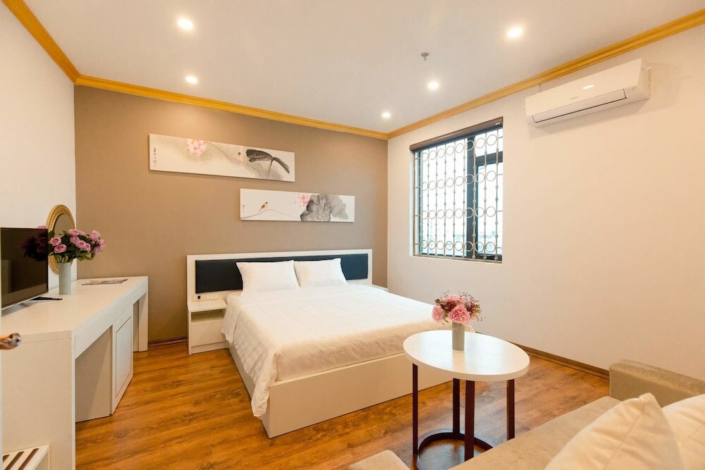 Фото Honeymoon Hotel & Apartment