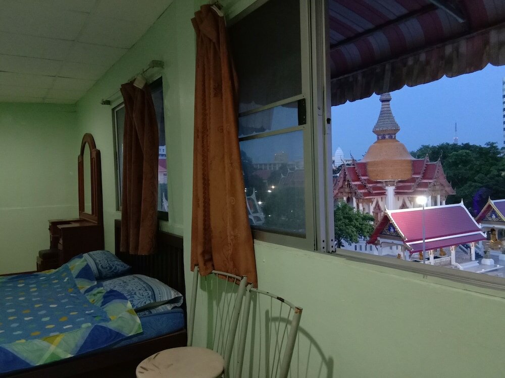 Фото Walking Street Encore Hotel