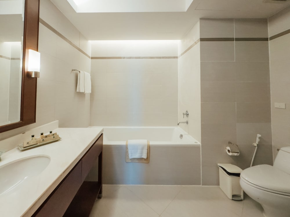 Фото Column Bangkok Hotel