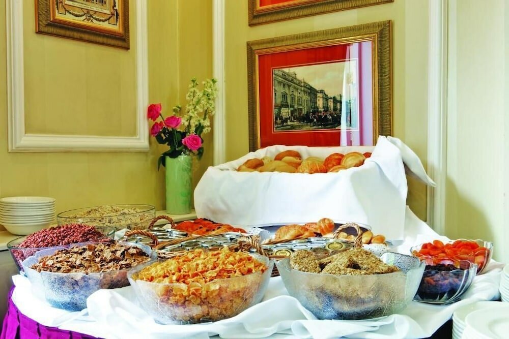 Фото Grange Clarendon