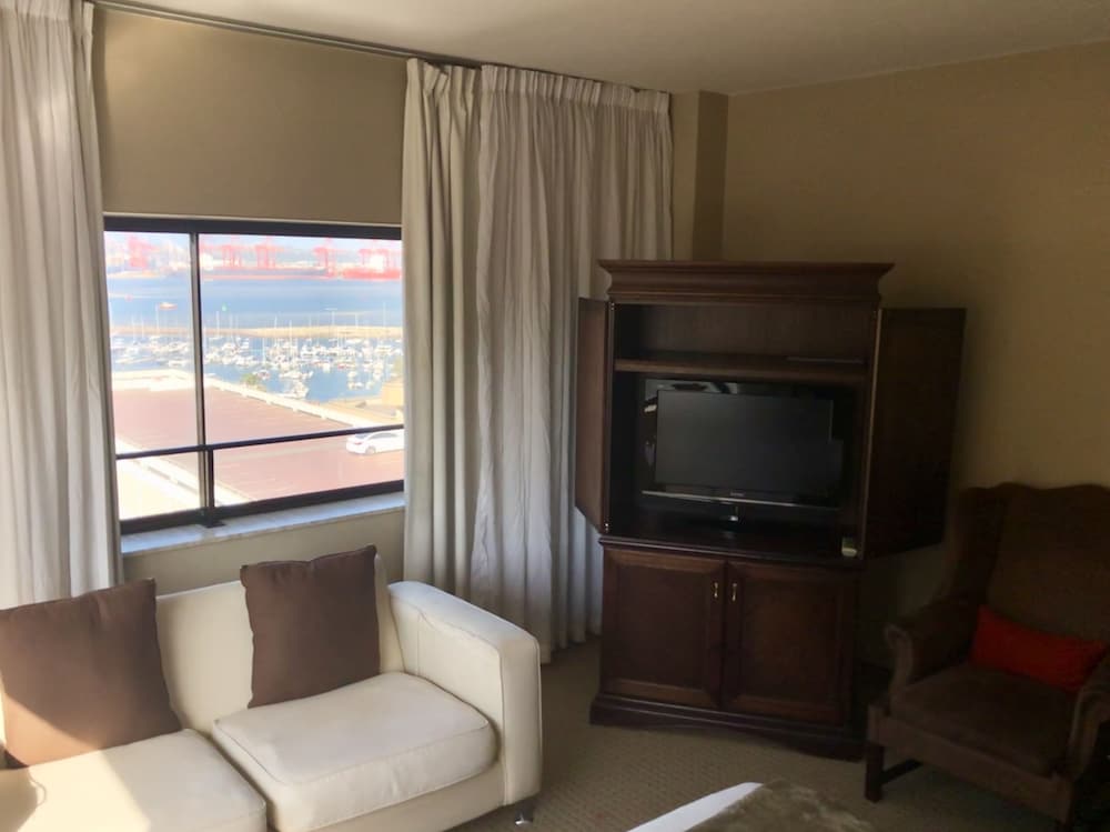 Фото The Royal Hotel by Coastland