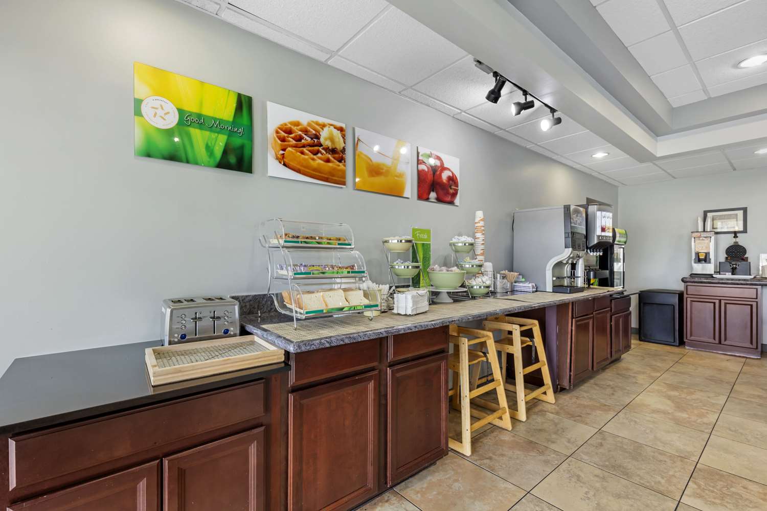 Фото Quality Inn Downtown Stuart