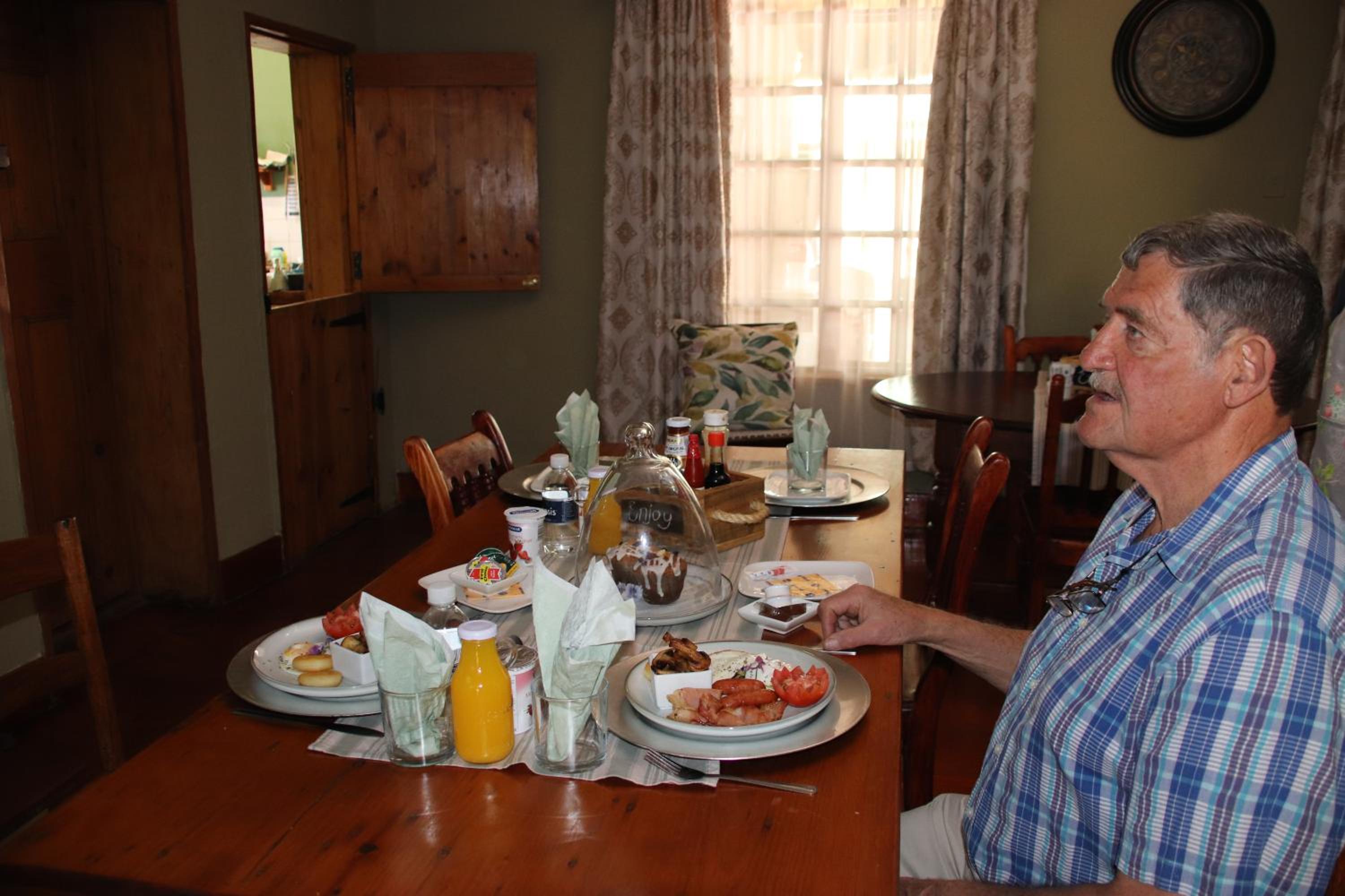 Фото Top House Bed & Breakfast