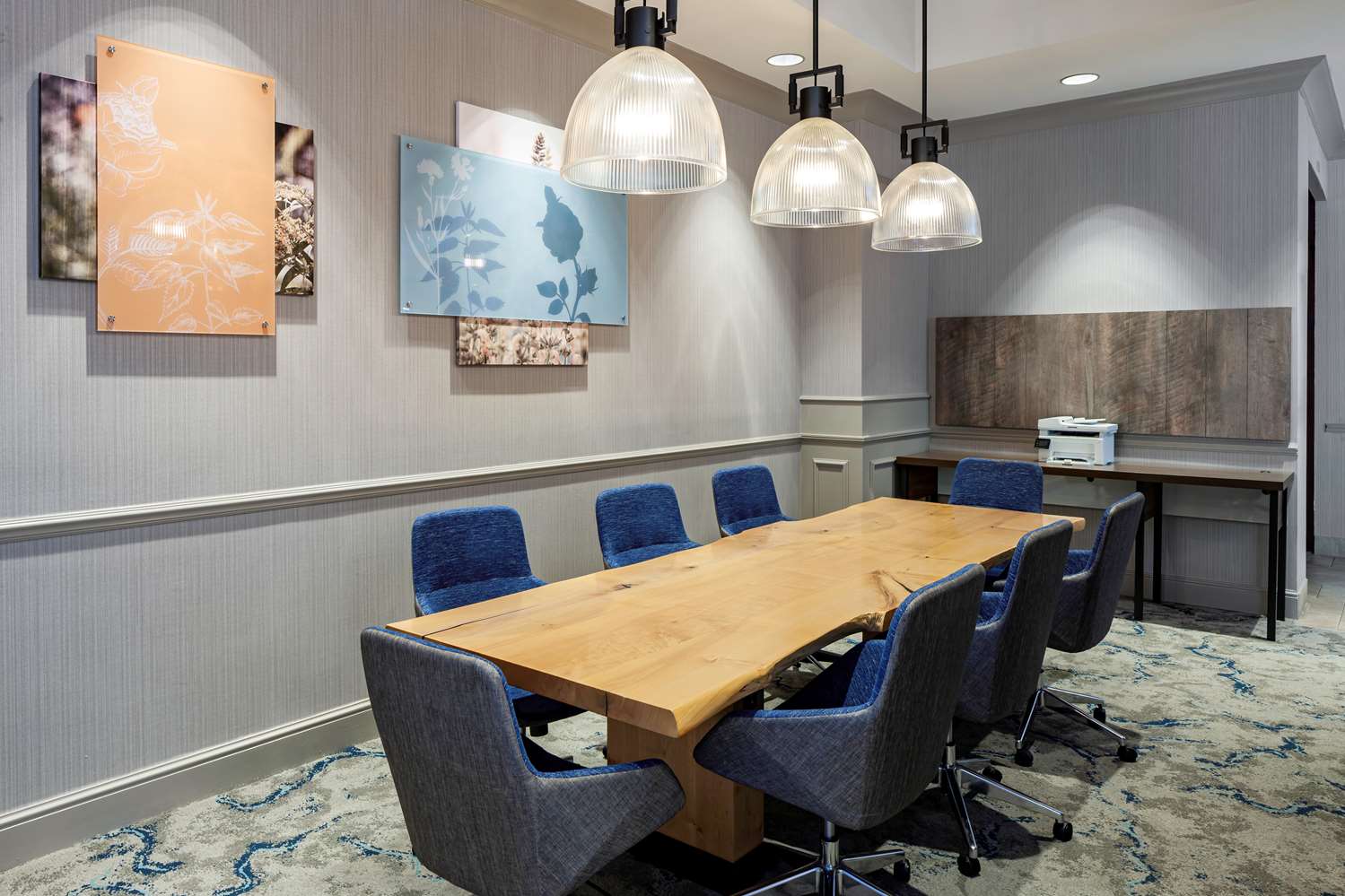 Фото Hilton Garden Inn Omaha Downtown/Old Market Area