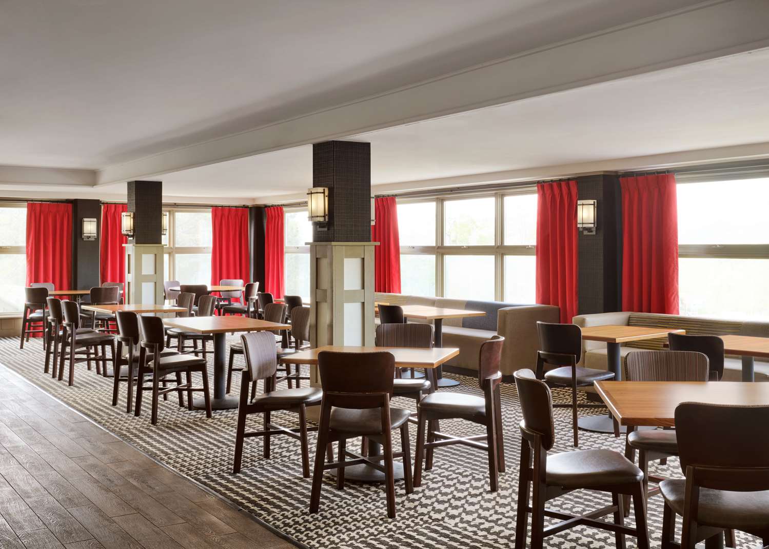 Фото Killington Mountain Lodge, Tapestry Collection by Hilton