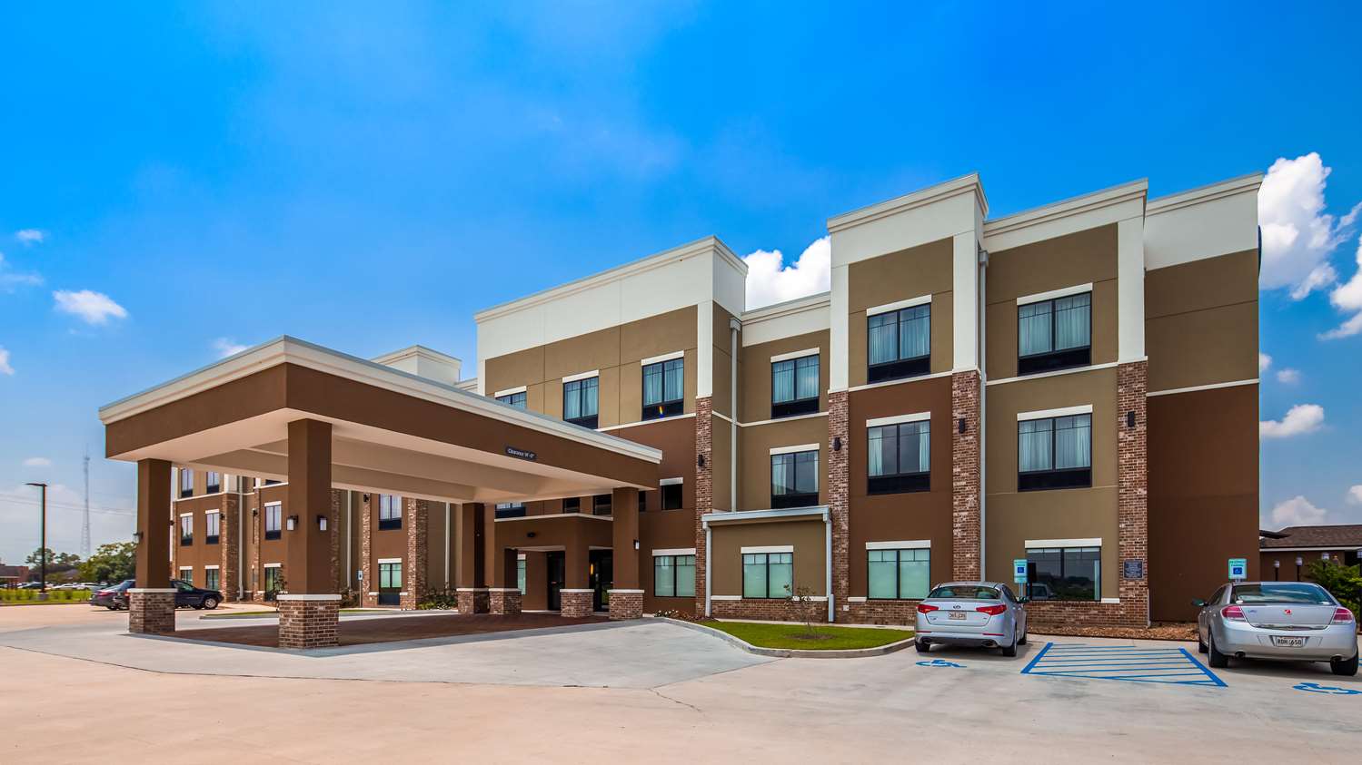 Фото Best Western False River Hotel