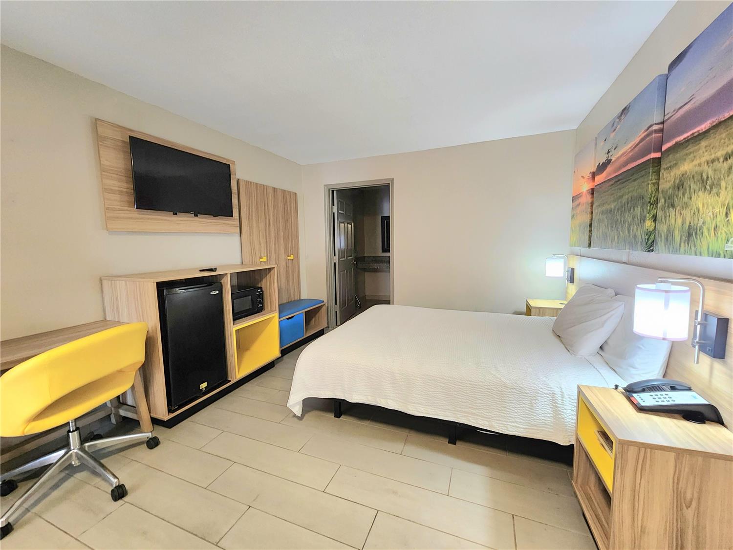 Фото Days Inn by Wyndham McAllen