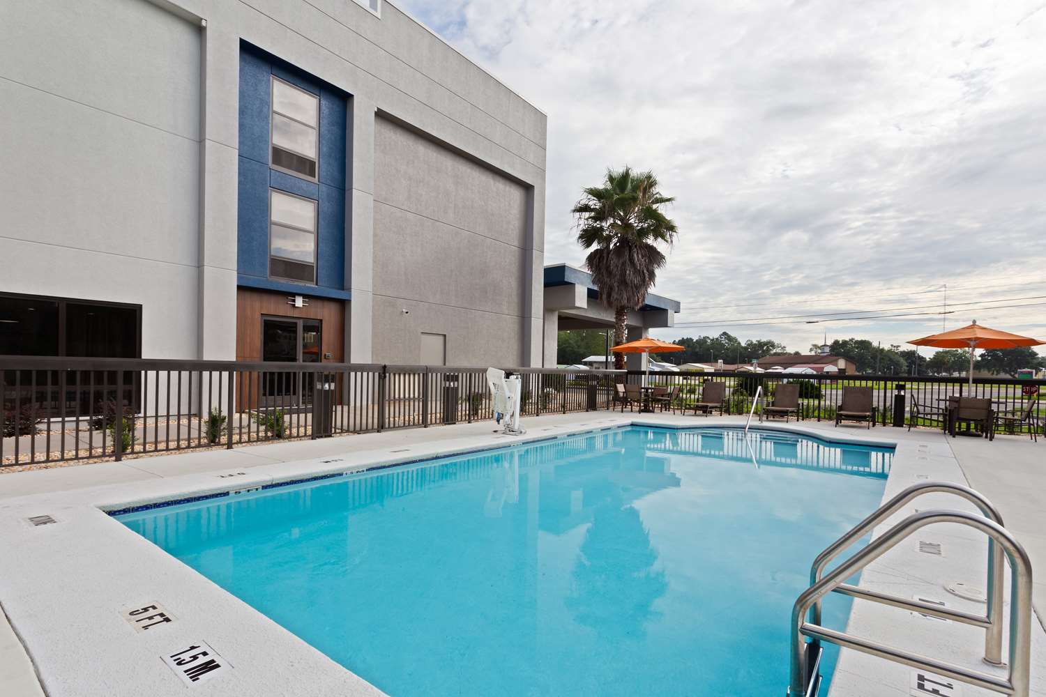 Фото Hampton Inn Perry