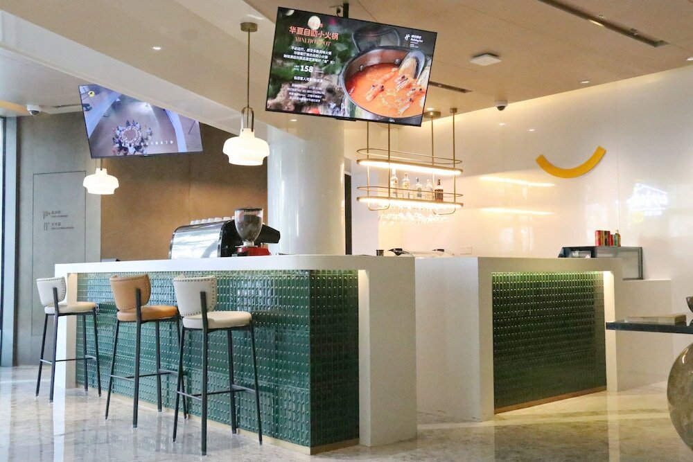 Фото Holiday Inn Shanghai Huaxia, an Ihg Hotel