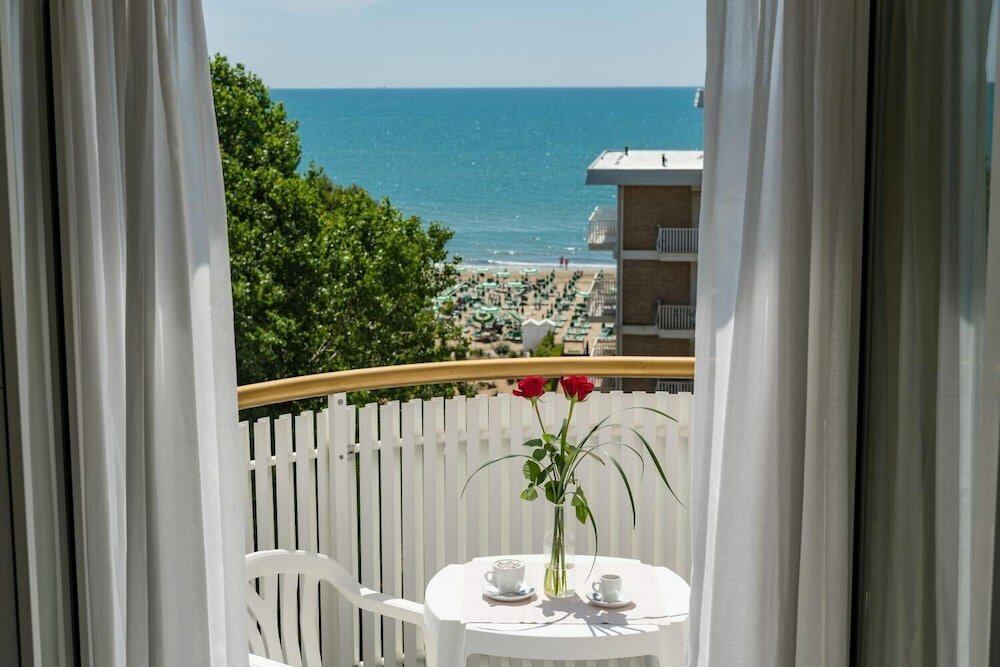 Фото Salus Smart & Chic Hotel