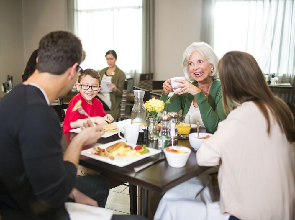 Фото Holiday Inn Conference Ctr Edmonton South