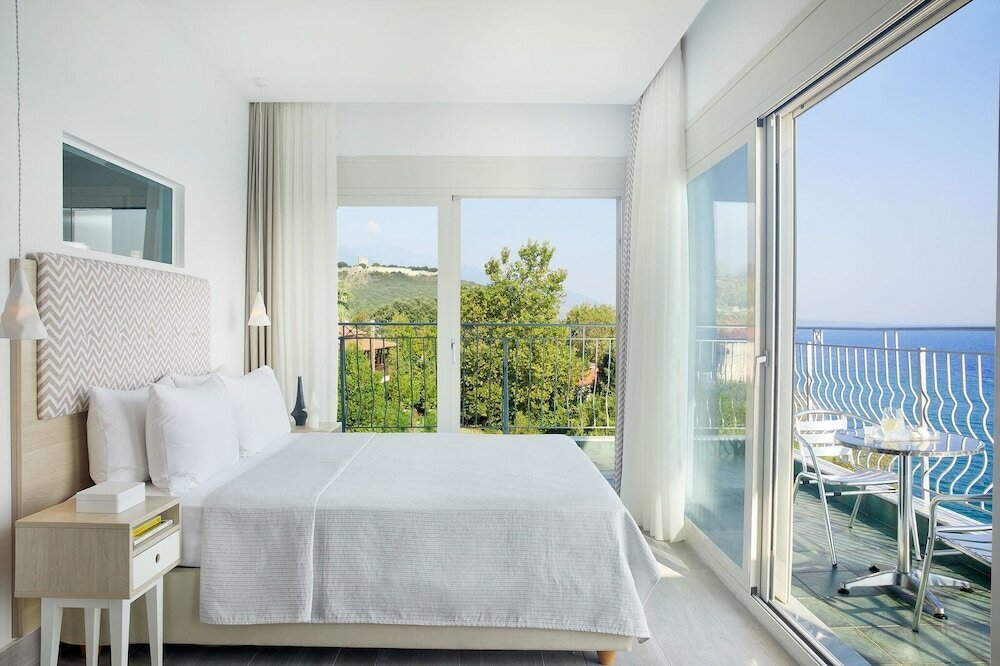 Фото Hotel Alkyonis