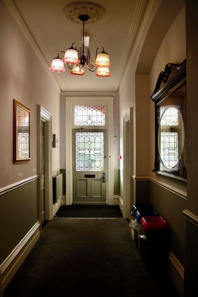 Фото Sure Hotel by Best Western Reading