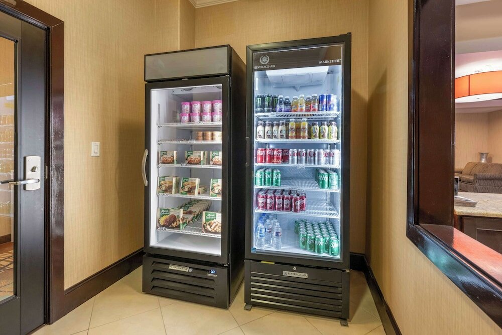 Фото Best Western Plus Midland Suites