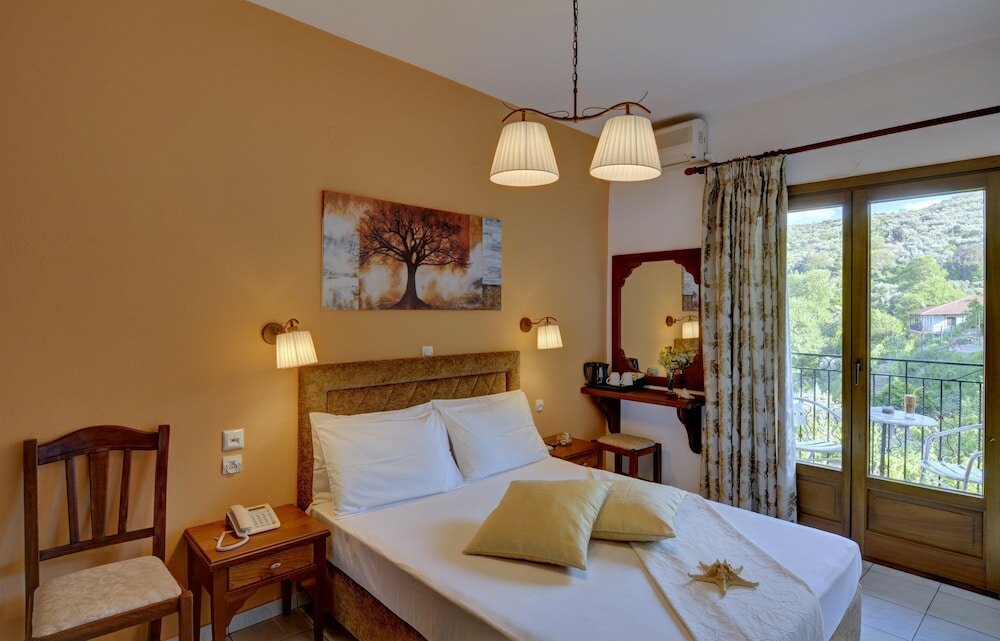 Фото Hotel Agnadi-Horefto