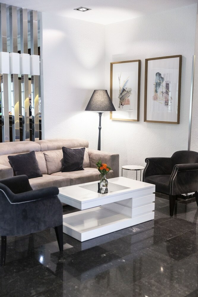 Фото Hotel Serrano by AA Hoteles