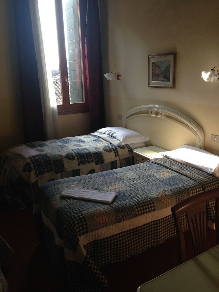 Фото Hotel Casa Linger