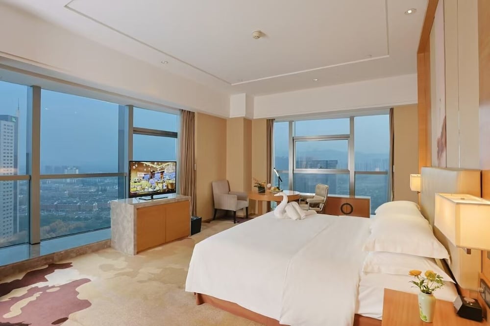 Фото Crowne Plaza Yiwu Expo, an Ihg Hotel