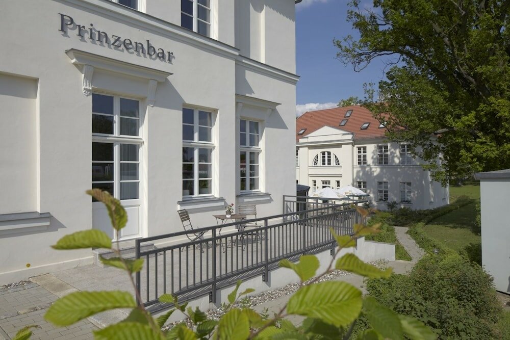 Фото Hotel Prinzenpalais Bad Doberan